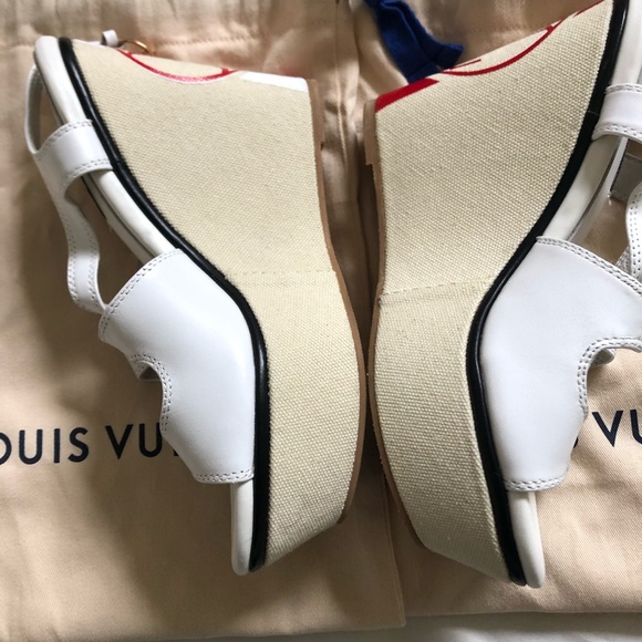 LOUIS Vuitton Monogram Platform Sandals - Picture 3 of 5